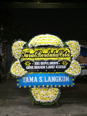 Papan Bunga Duka di Sungai Harapan